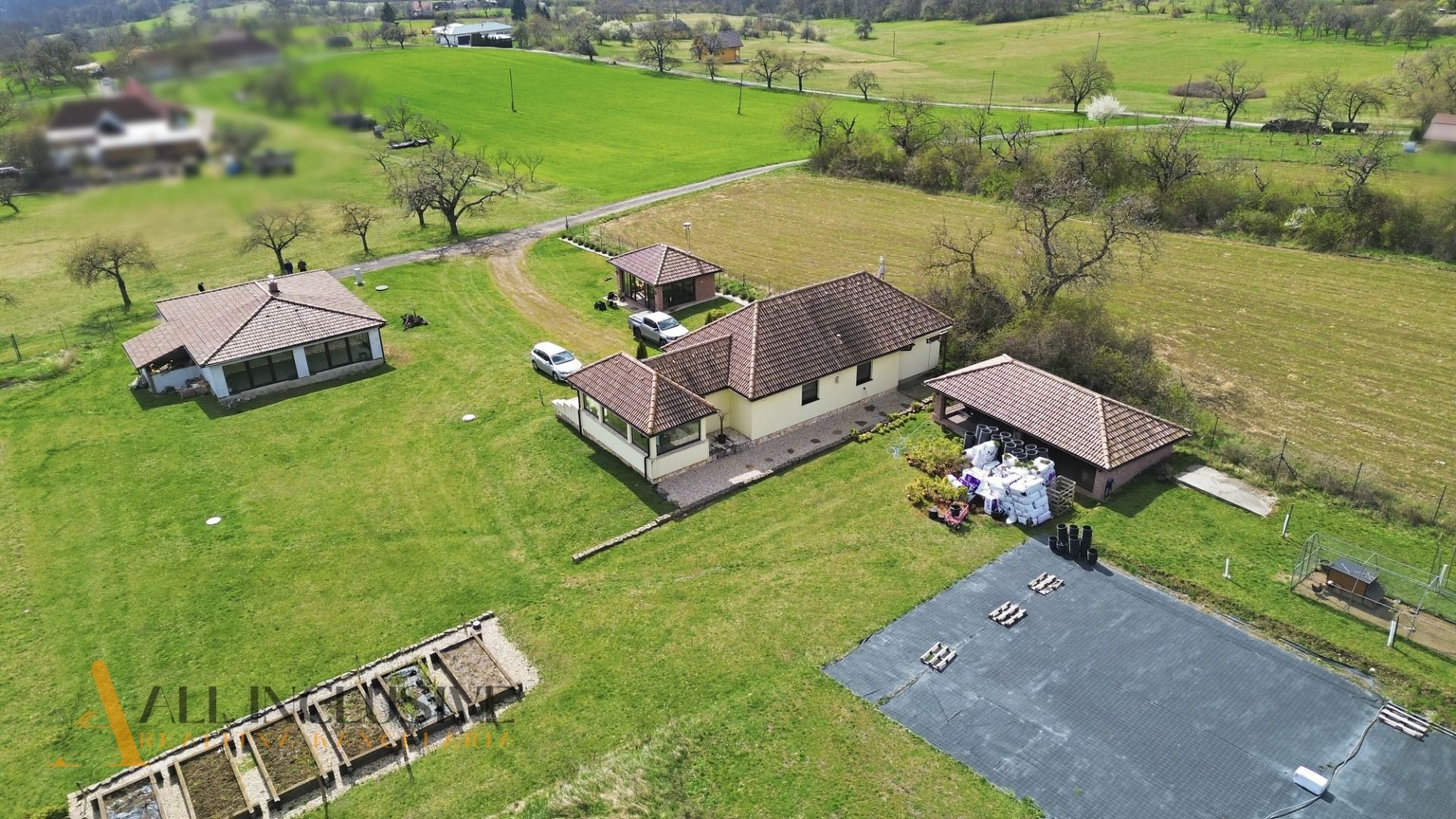 External property image