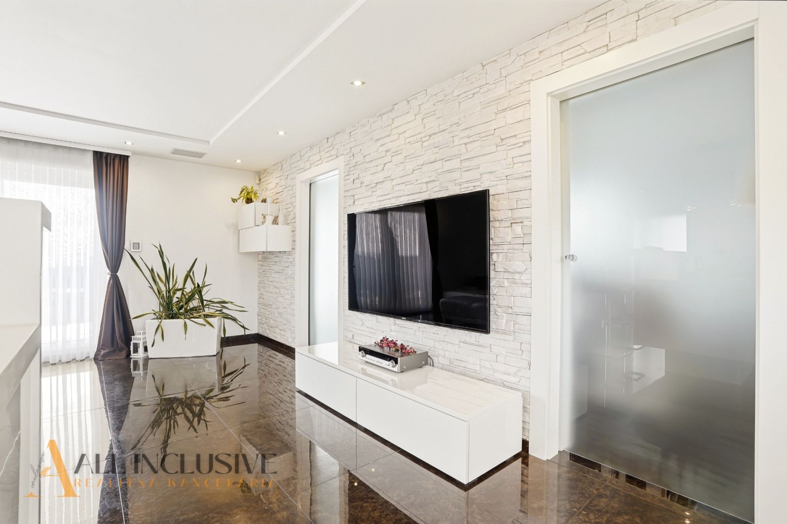 External property image