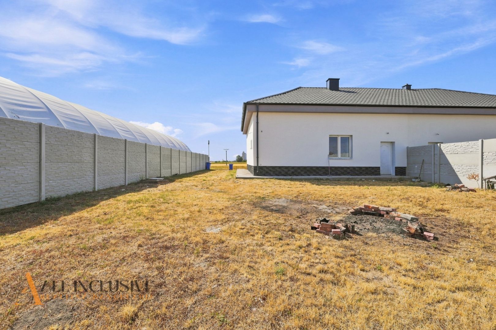 External property image
