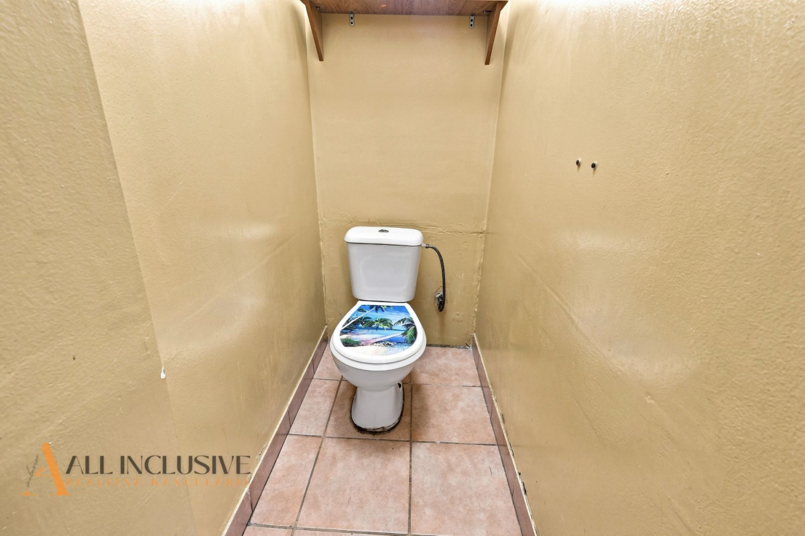 External property image