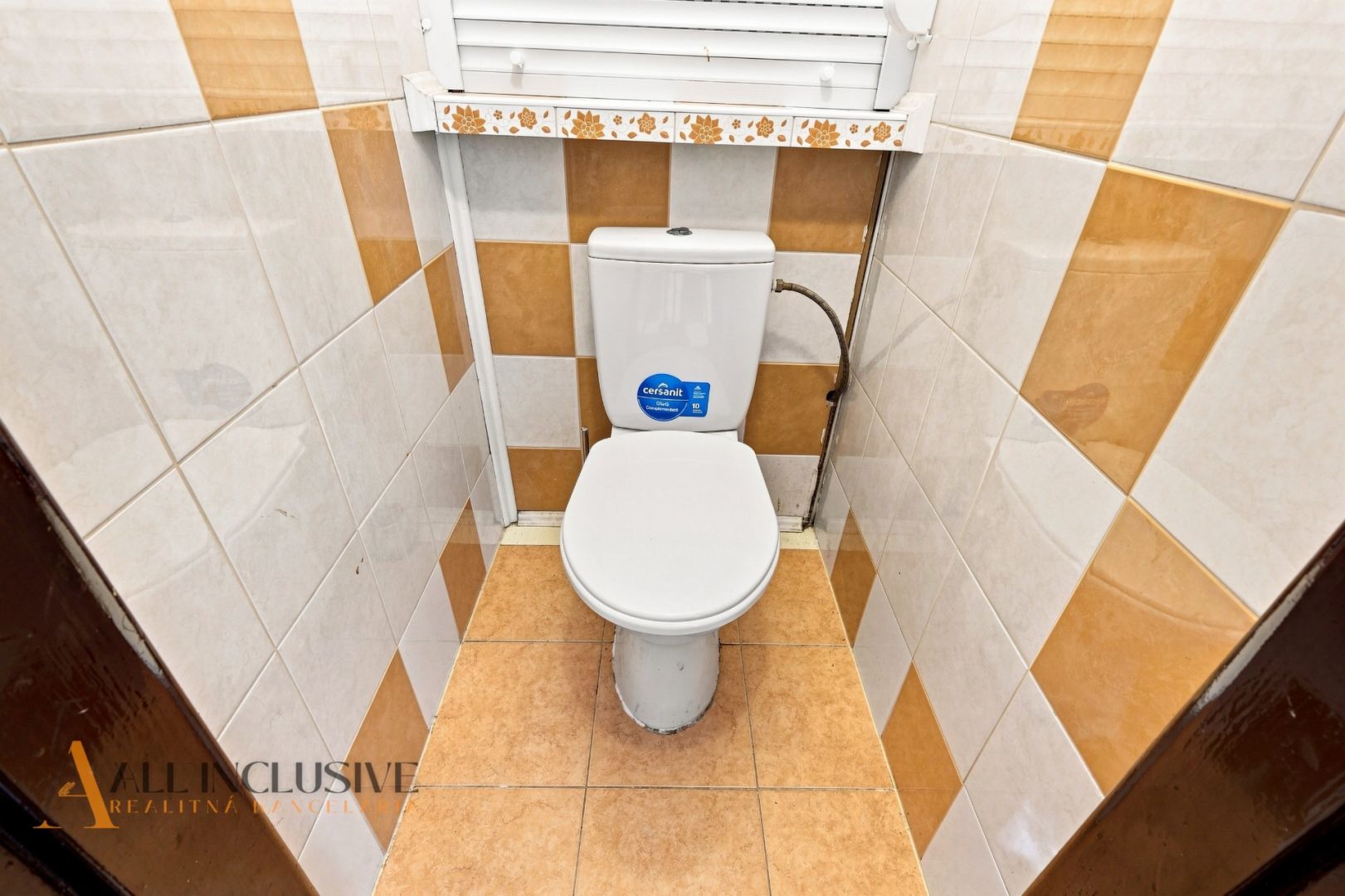 External property image