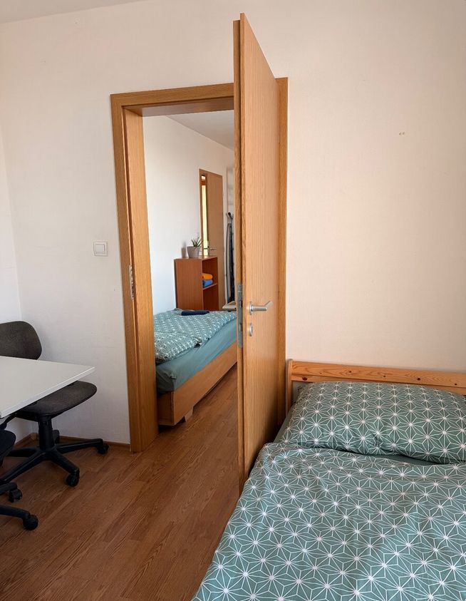 4-izbový byt, Bratislava/Nové Mesto, ulica Nová Rožňavská