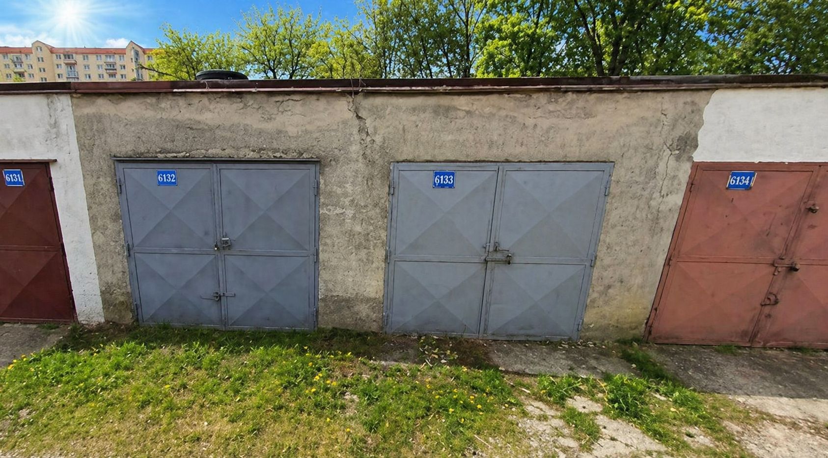 PREDAJ – Murovaná garáž v rad. zástavbe na Gašparíkovej ulici, Ružinov