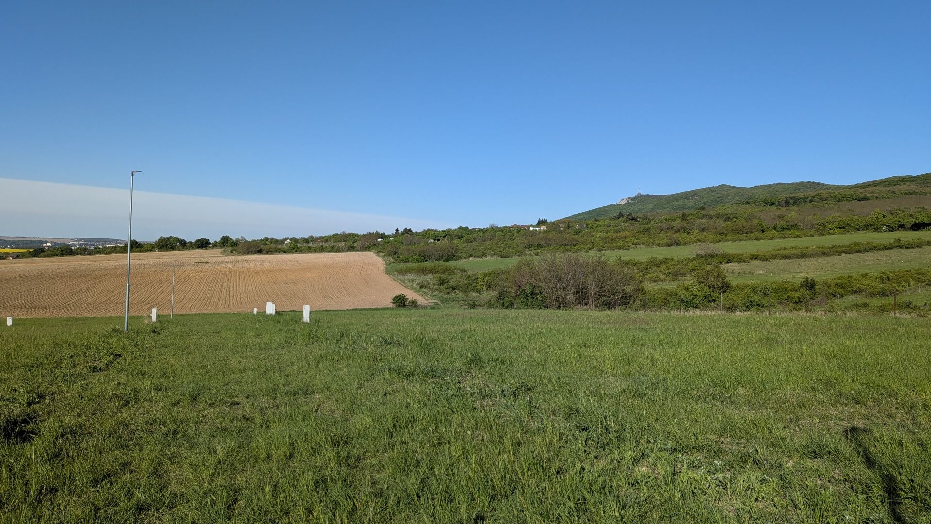 Stavebný pozemok 601 m2 v Štitároch