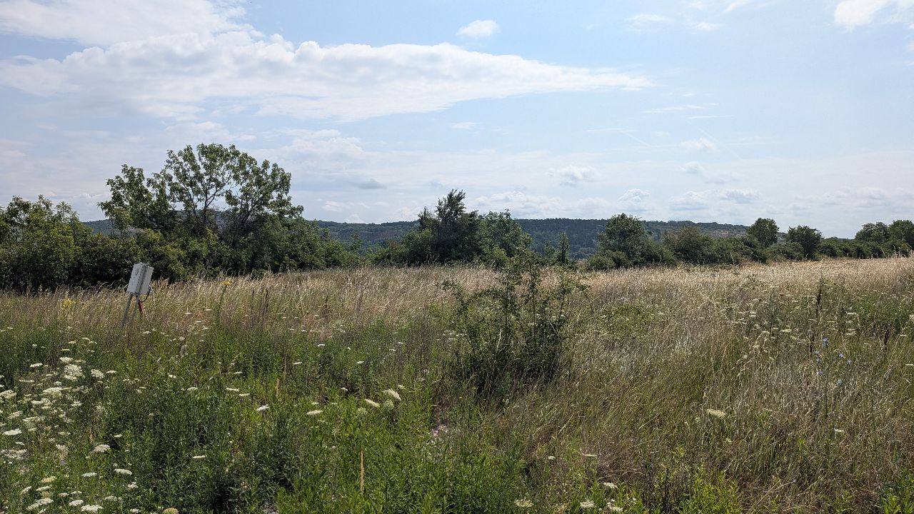 Stavebný pozemok 663 m2 v obci Štitáre s pekným výhľadom na Žibricu
