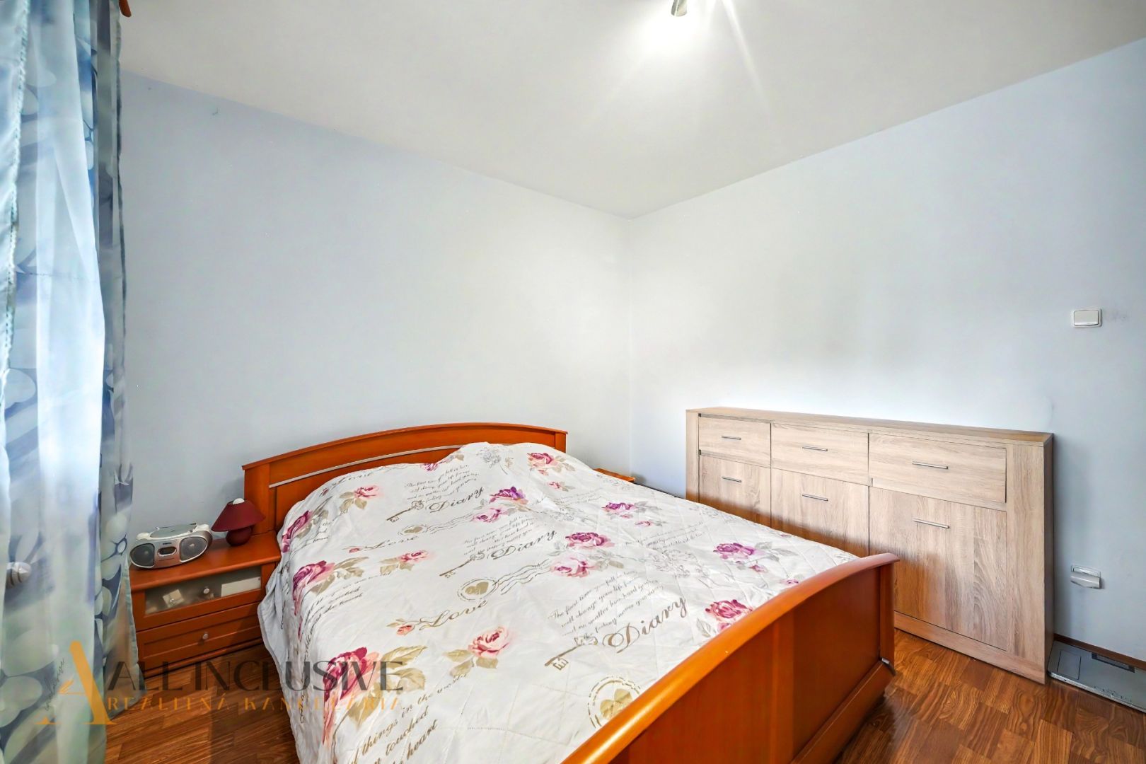 External property image