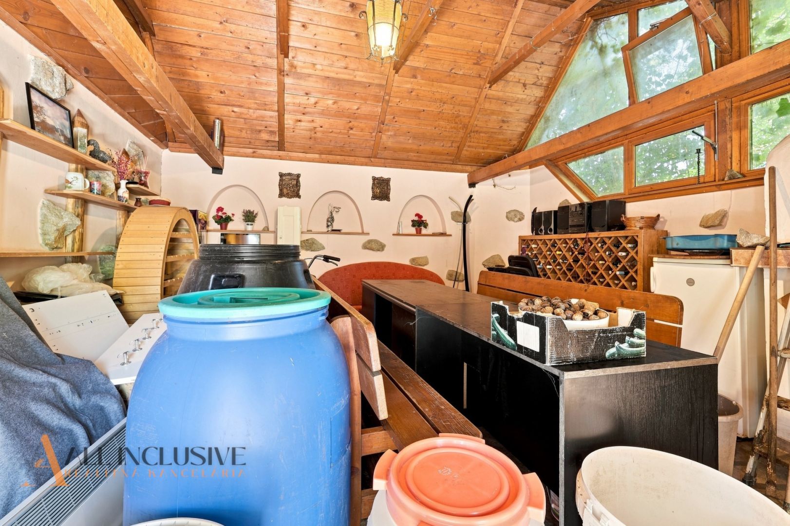 External property image