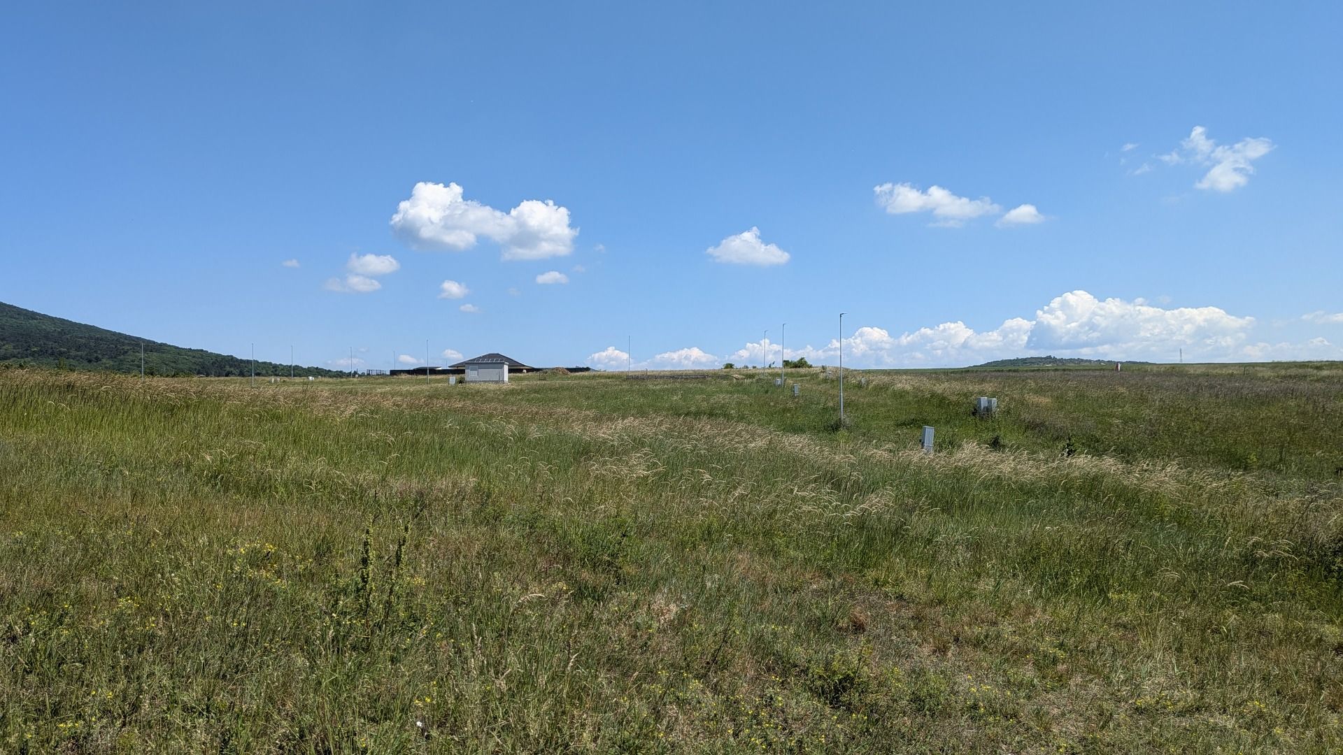 Stavebný pozemok 681 m2 v Štitároch