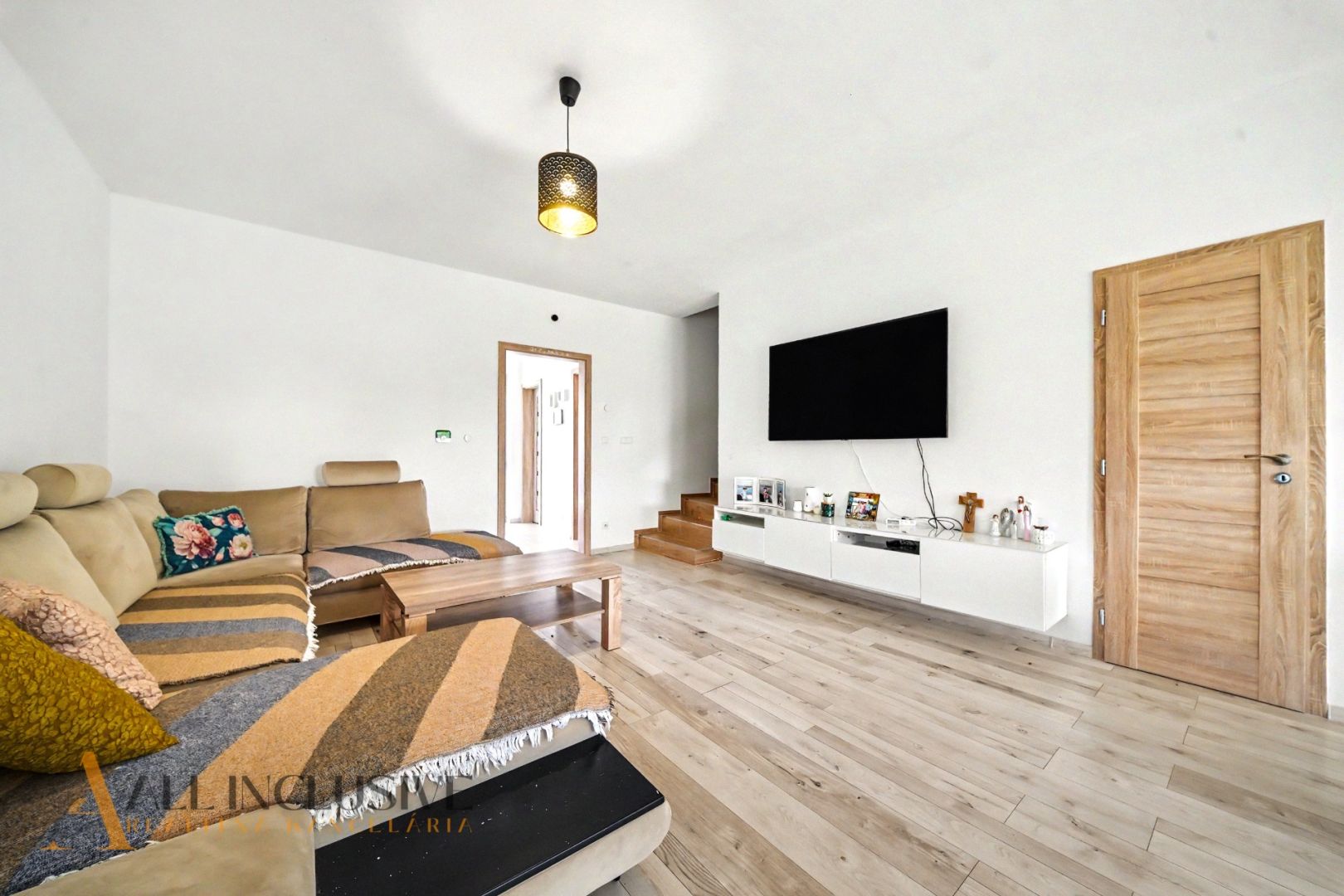 External property image