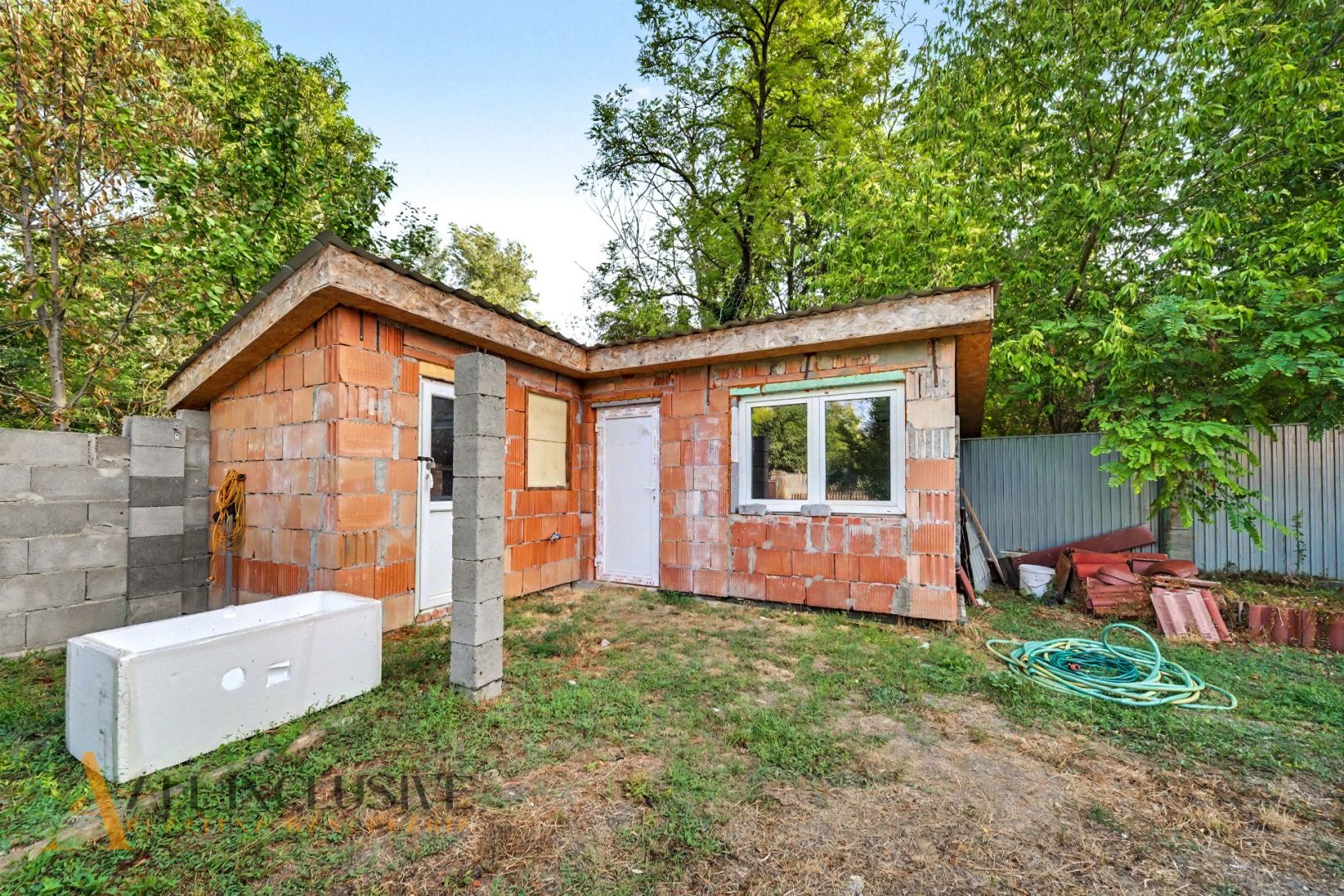 External property image