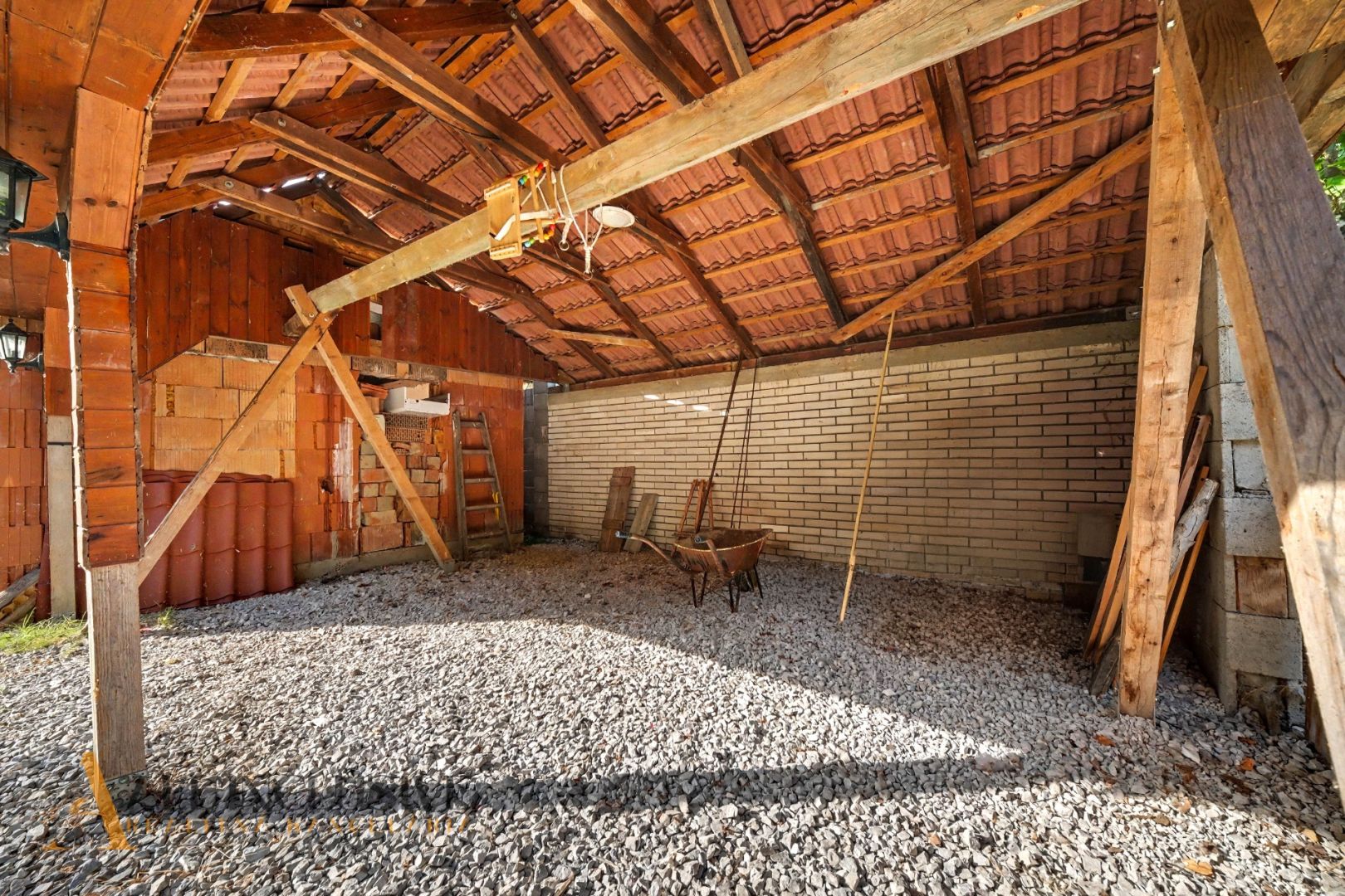 External property image