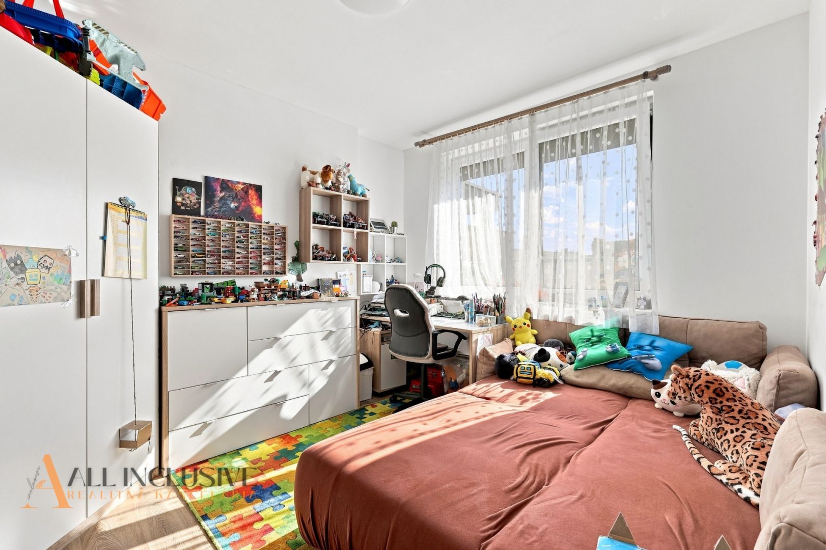 External property image