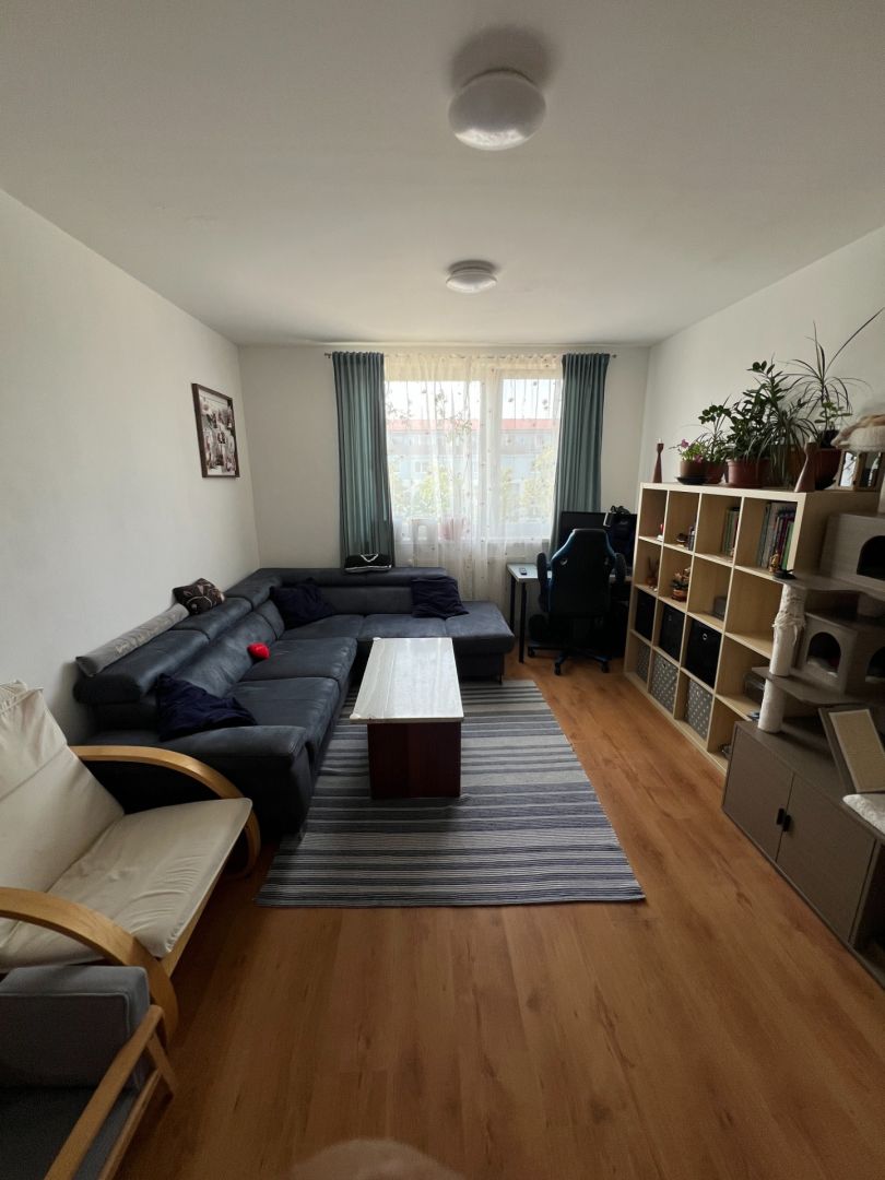 Na predaj 2 izbový byt v centre Malaciek