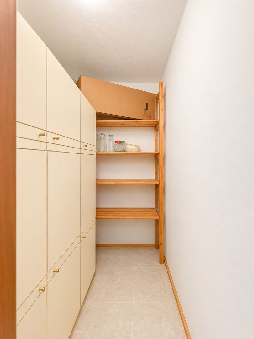 4-izbový byt 93m² s garážou, záhradou a vlastným pozemkom – Jahodná