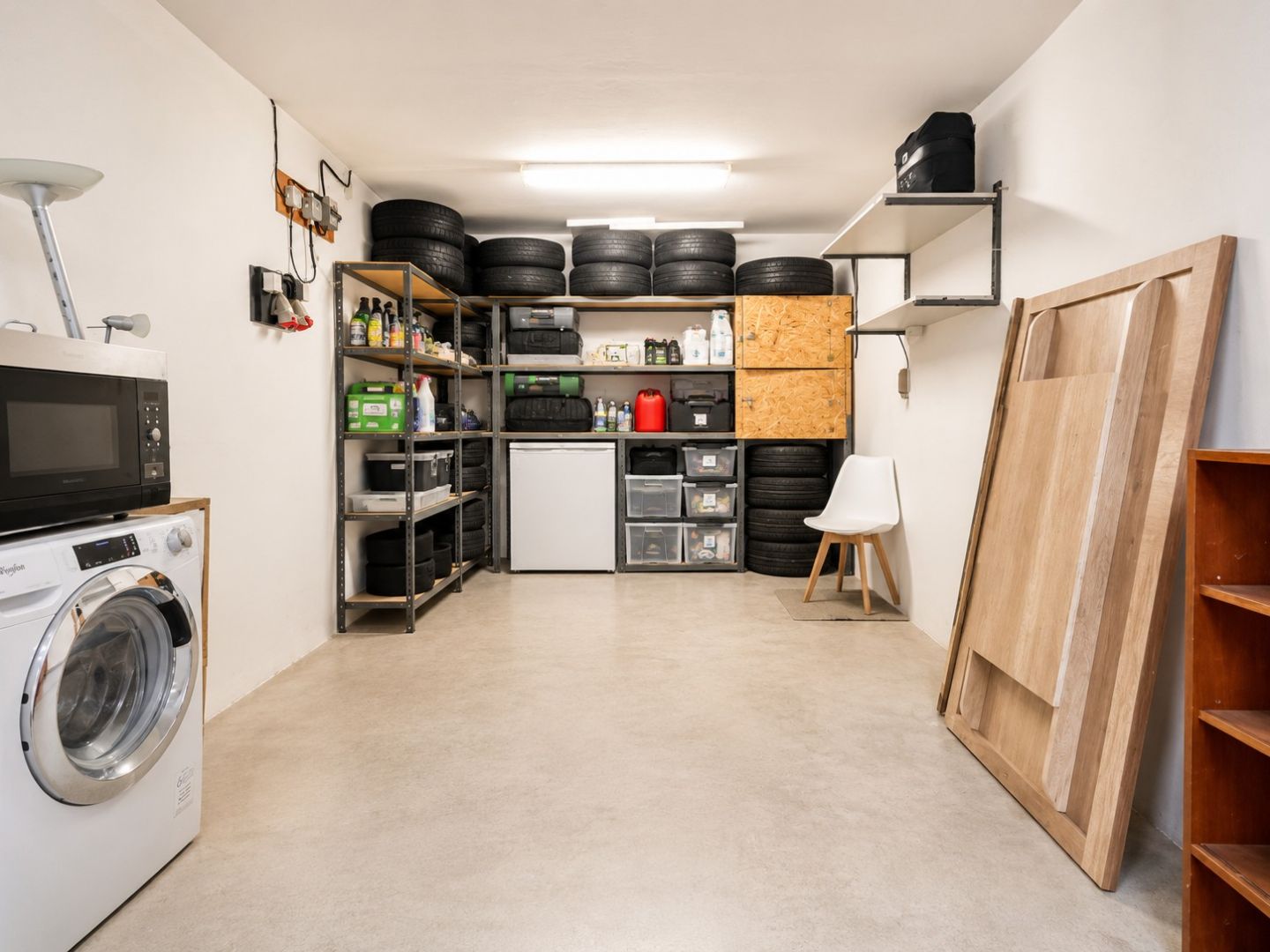 4-izbový byt 93m² s garážou, záhradou a vlastným pozemkom – Jahodná
