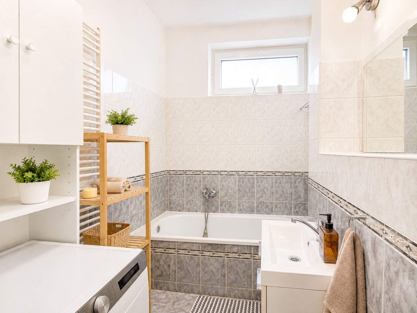 4-izbový byt 93m² s garážou, záhradou a vlastným pozemkom – Jahodná