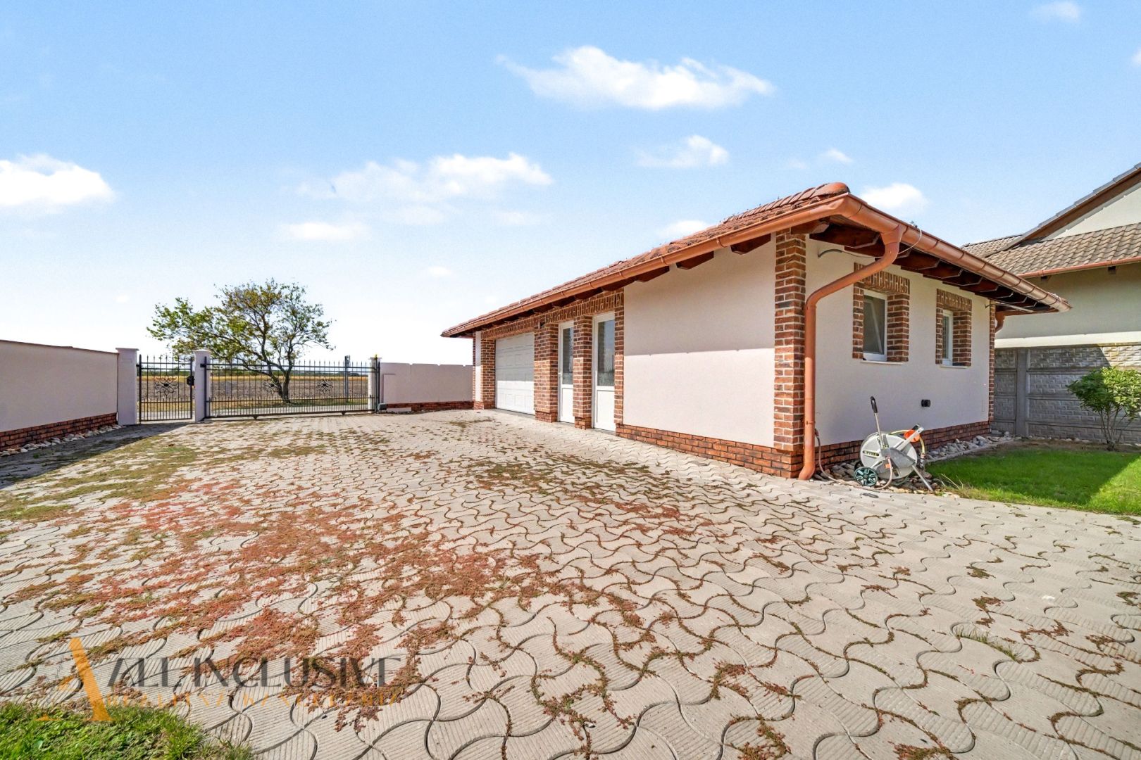External property image