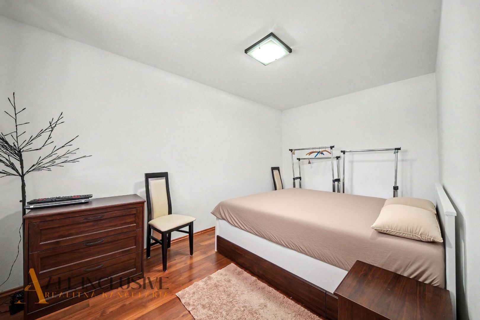 External property image