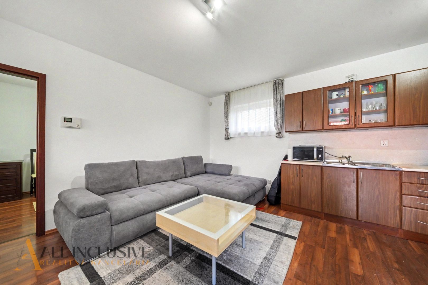 External property image