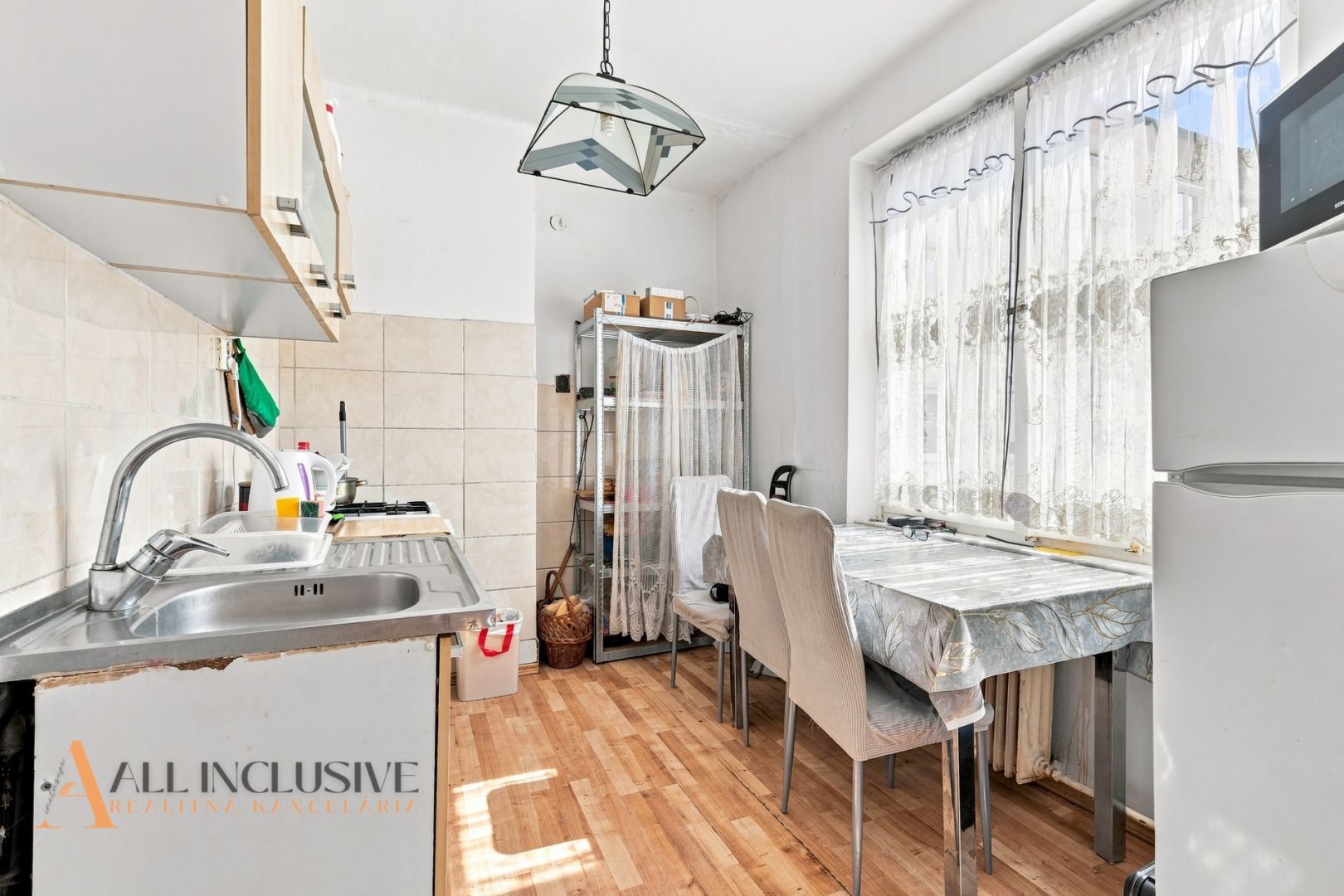 External property image