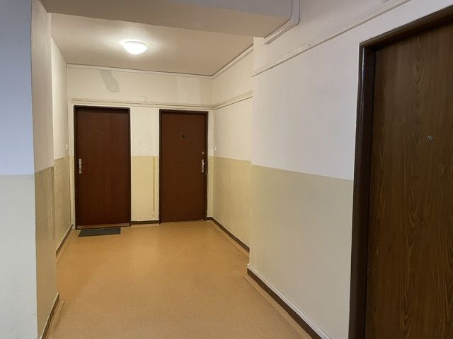 Priestranný 3-izbový byt s klimatizáciou, loggiou na Nobelovej
