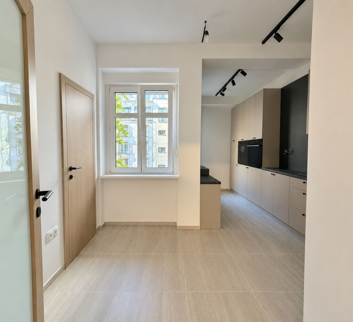 Dizajnový 3 izb. 102m2 zrekonštruovaný byt v centre blízko Eurovea TOP