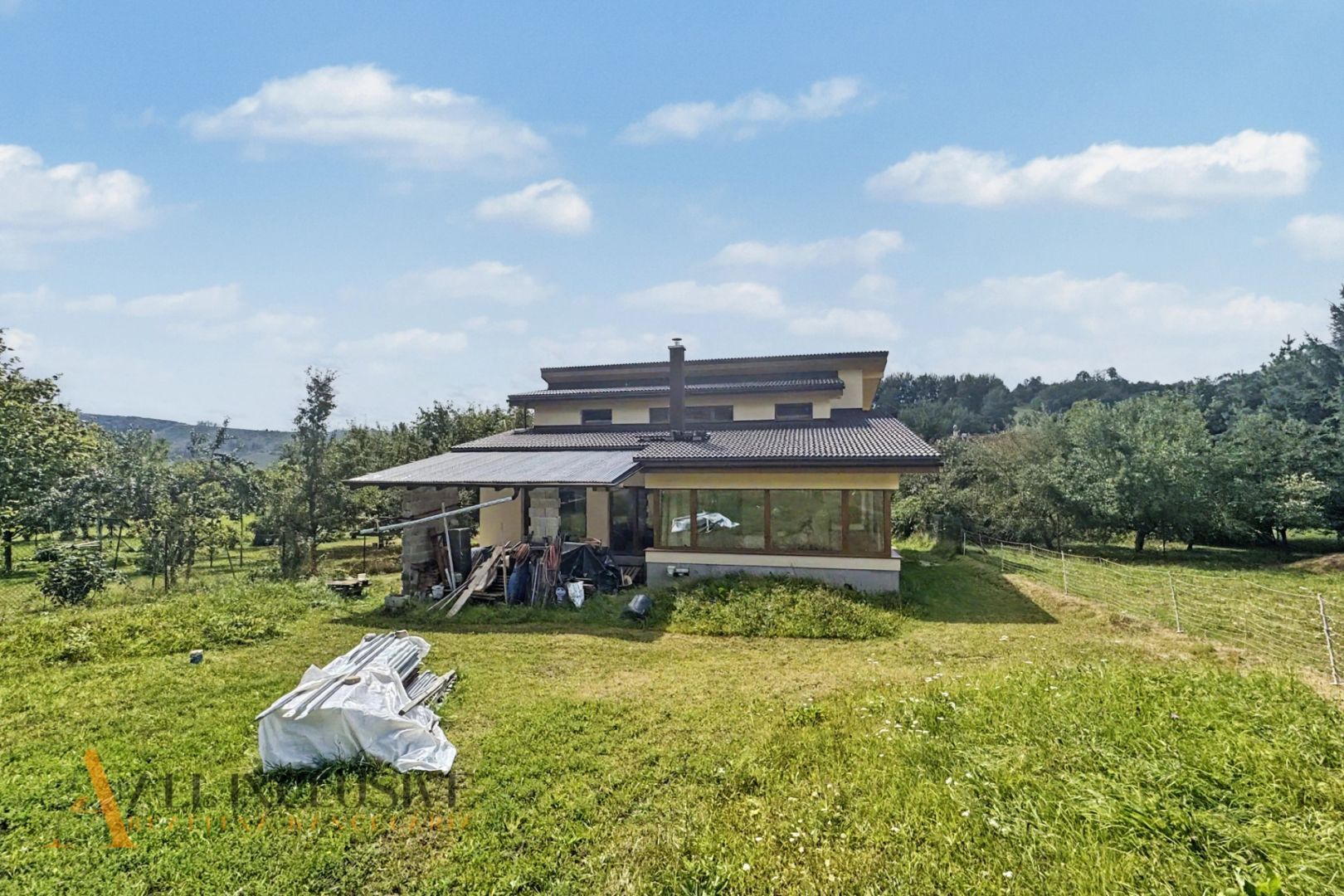 External property image