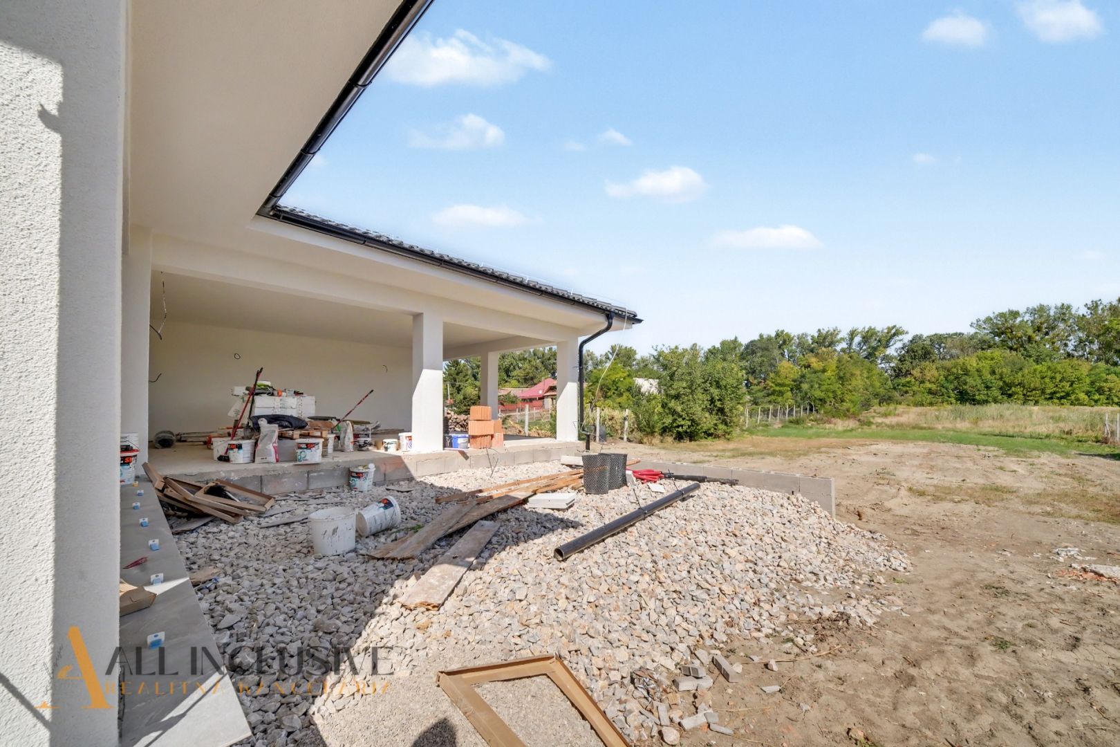 External property image