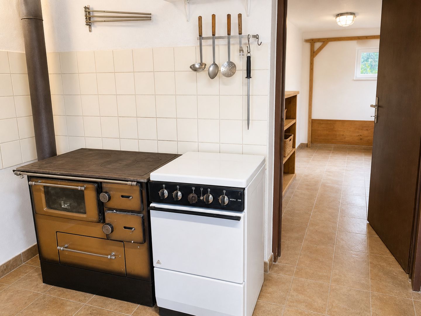 PREDAJ – Rekreačná chata s pozemkom v Stupave – časť Ovocinár