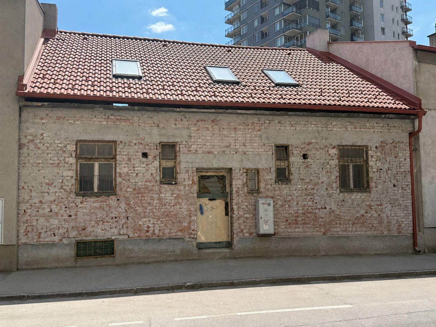 VÝNIMOČNÁ PRÍLEŽITOSŤ | RODINNÝ DOM S POTENCIÁLOM | KLINCOVÁ ULICA