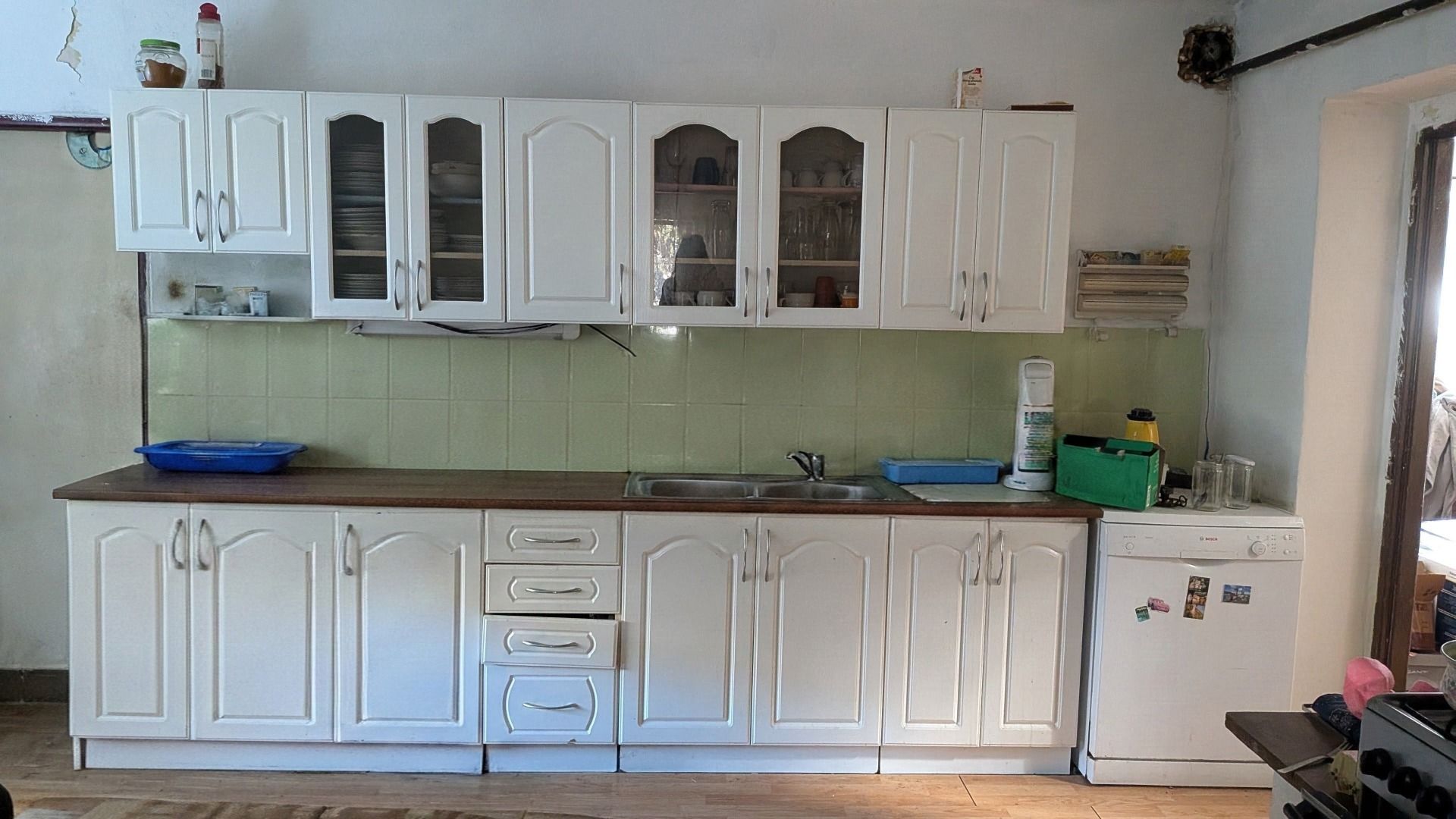 Starší dom na Chrenovej s pozemkom 1116m2, možnosť stavby druhého domu