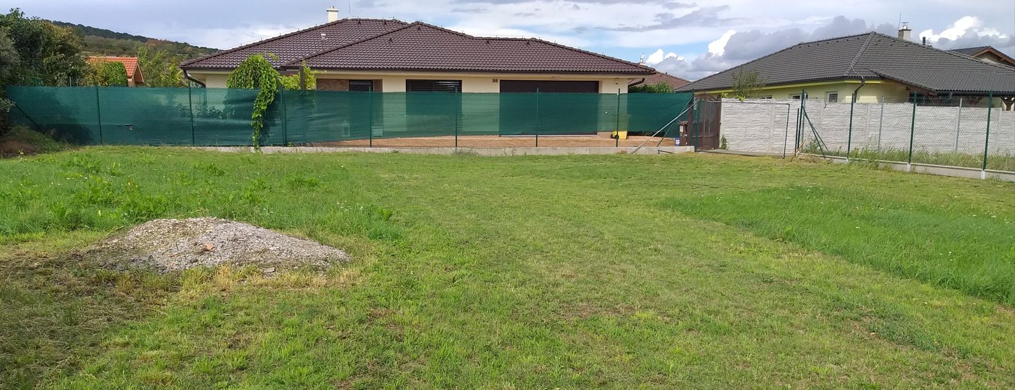 Predaj stavebného pozemku pre RD na ulici Vavrinecká v Limbachu