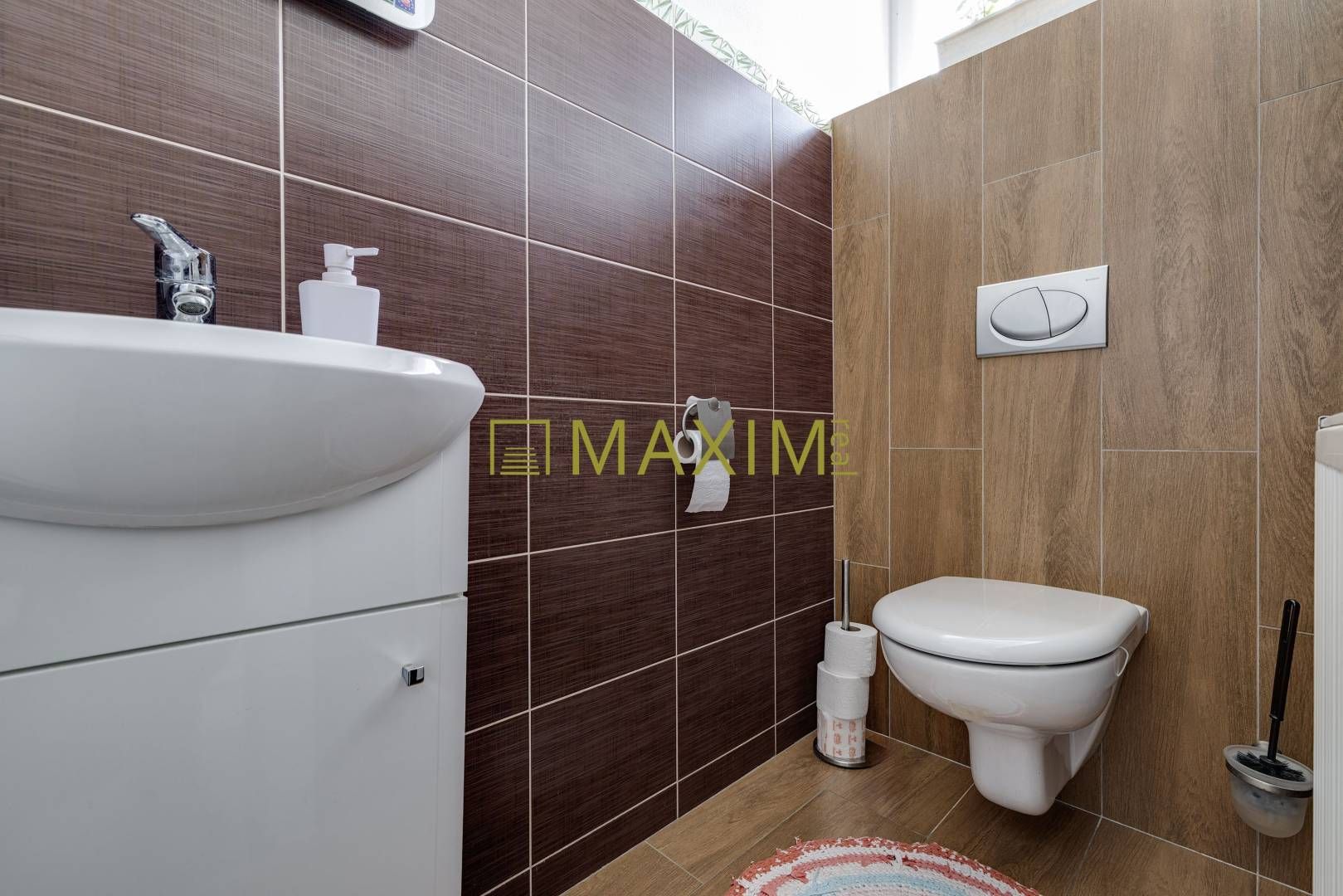 Moderný samostatne stojaci 4-izbový bungalov, Láb okres Malacky