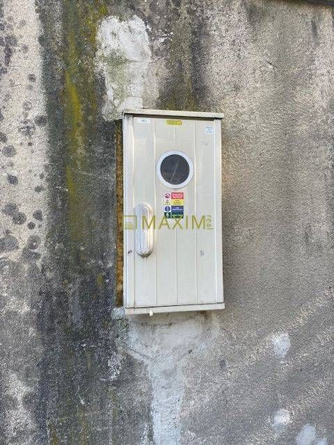 Garáž s nabíjaním pre elektromobil a montážnou jamou na Astronomickej