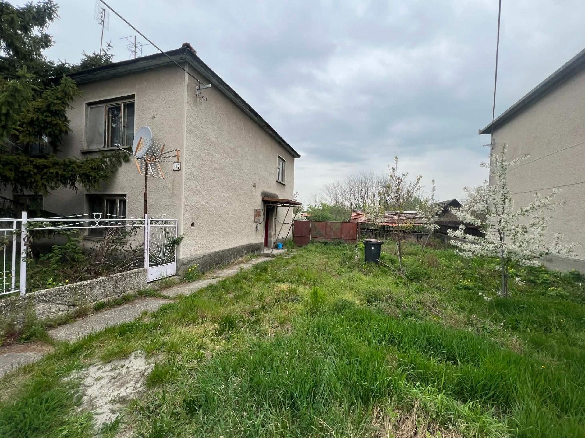 PREDAJ – Rodinný dom v Patinciach – ideálny na rekonštrukciu